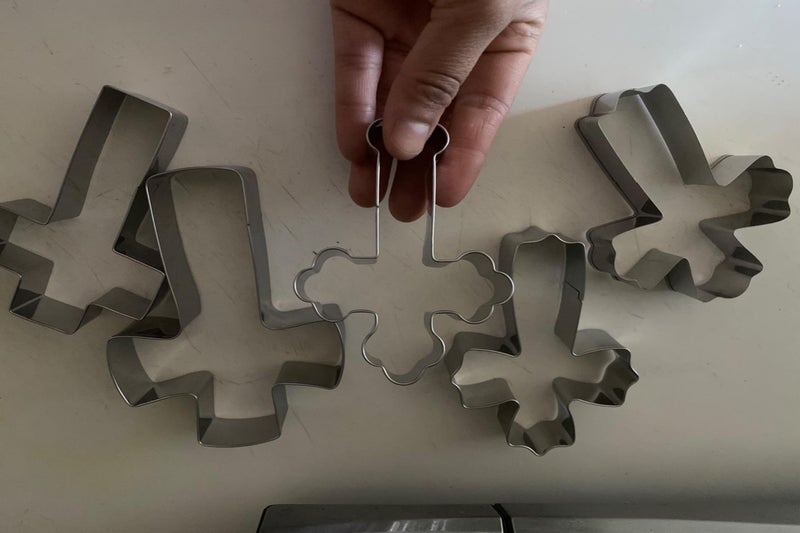 Maykito Cross Cookie Cutter 4 Inch Set -5 Pieces in Different Shapes Stainless Steel - Image 4